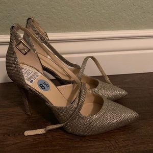 Marc Fisher Veela - brand new